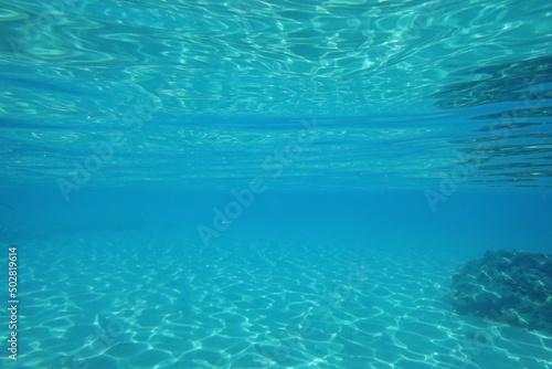 Underwater world © rufar