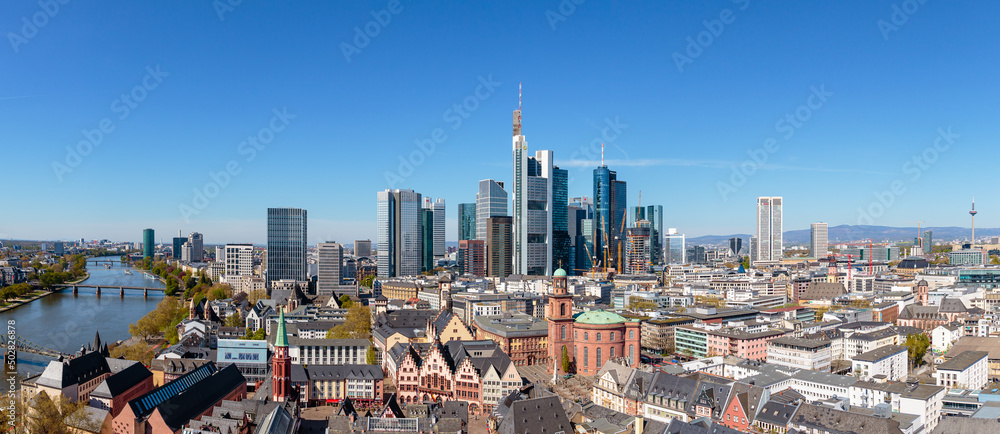 Frankfurt am Main, Ansicht vom Domturm, 18.04.2022.	