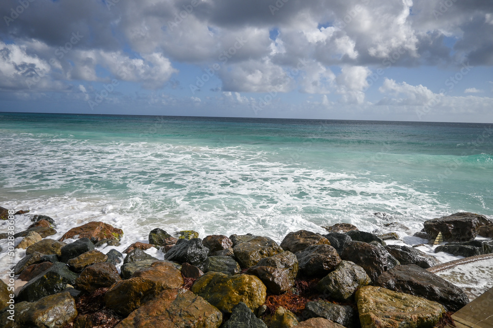 The Sea meets the Rocks