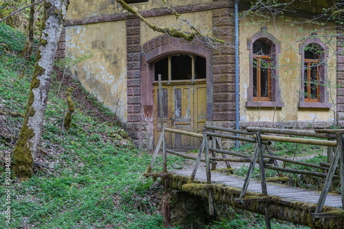 Wooden footbridge to the former machine house of the castle mill in the Gauchach gorge. The castle mill is one of the oldest mills in the Löffingen district and was first mentioned in 1475.