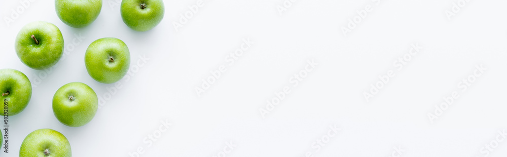 top view of rows with delicious apples on white, banner. - obrazy, fototapety, plakaty 