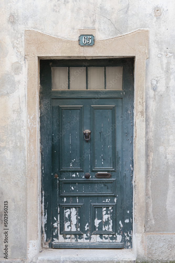 vieille porte de maison de ville vieille porte de maison de ville