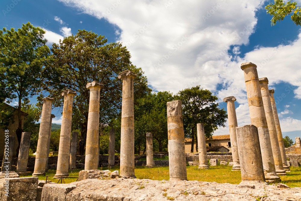 Fototapeta premium Altalia, Sepino, Molise-scavi della città romana