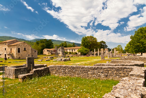 Fotografía Altalia, Sepino, Molise-scavi della città romana