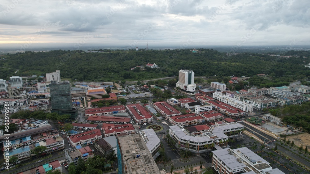 Naklejka premium Miri, Sarawak Malaysia - May 2, 2022: The Landmark and Tourist Attraction areas of the of Miri City, with its famous beaches, rivers, city and scenic surroundings