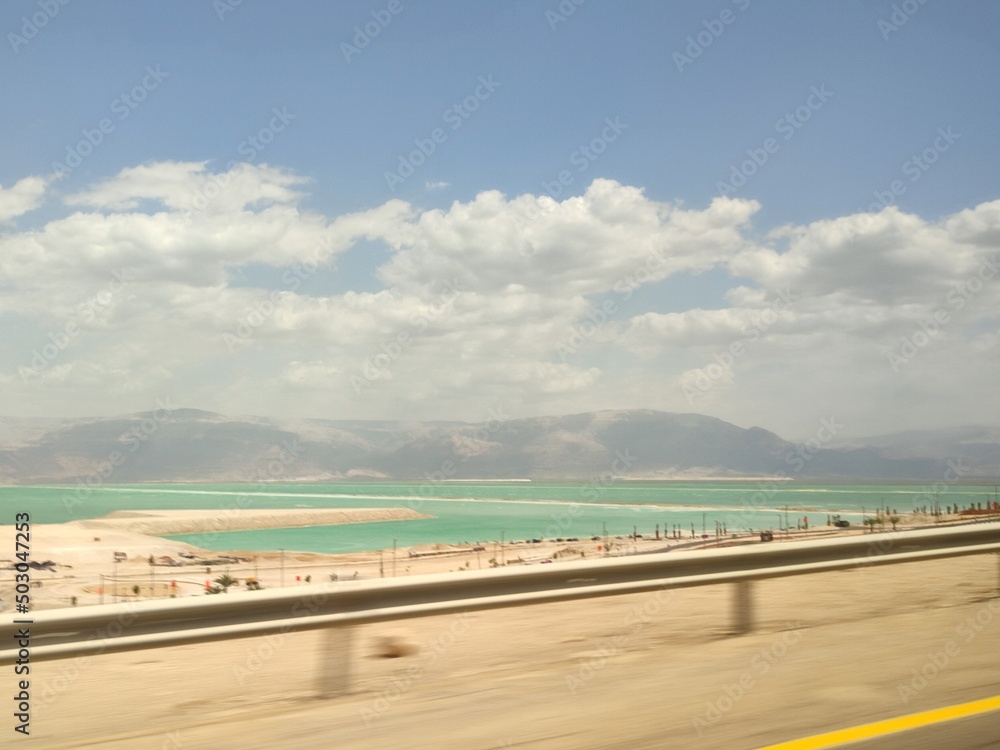 Fototapeta premium road to the sea