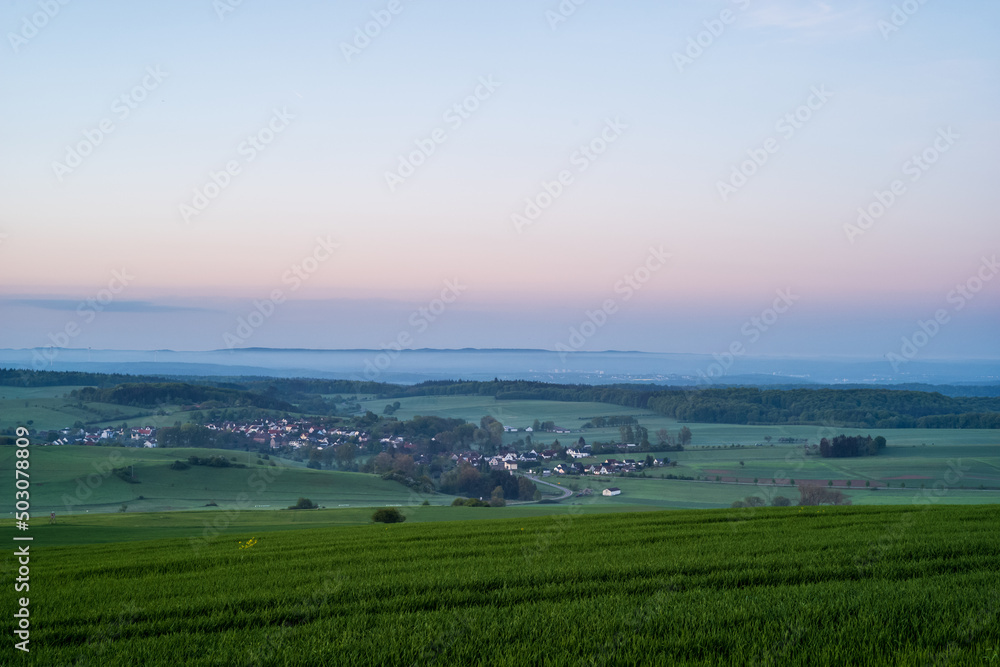 Obraz premium sunrise over the field