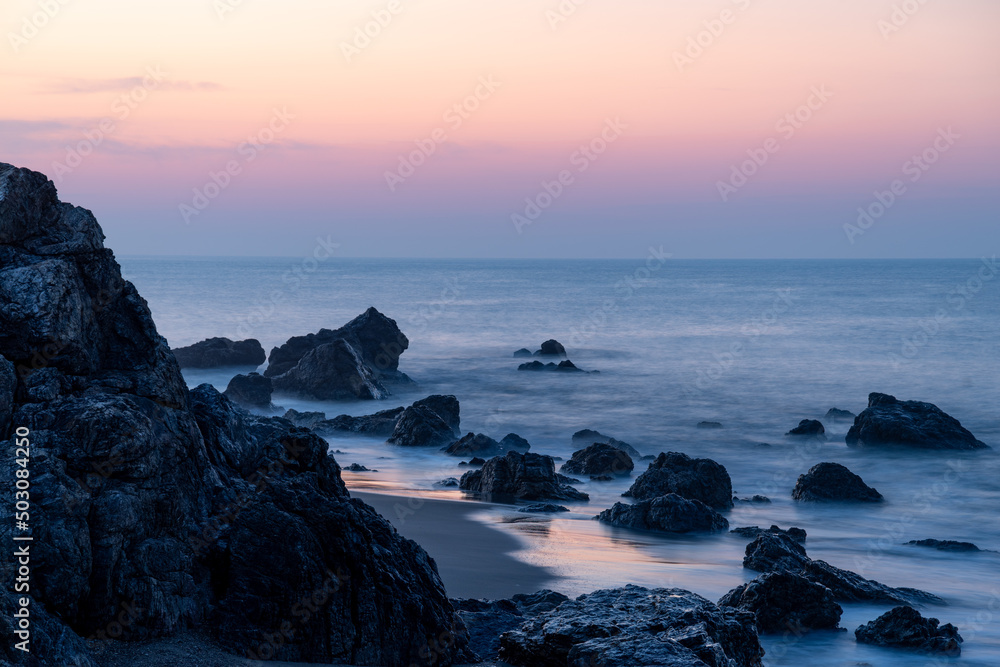 夜明けの赤羽根海岸　愛知県