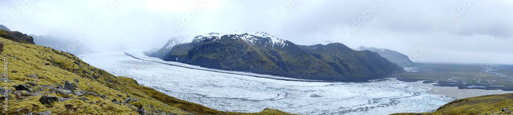 Panoramic view of the Skaftafellsjökull glacier tongue from the largest glacier in Europe, Vatnajökull, Iceland.