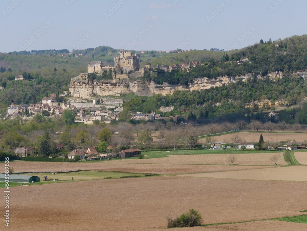 Ch teau Fort De Beynac Du XIIe Si cle Beynac Et Cazenac En Dordogne ch-teau-fort-de-beynac-du-xiie-si-cle-beynac-et-cazenac-en-dordogne