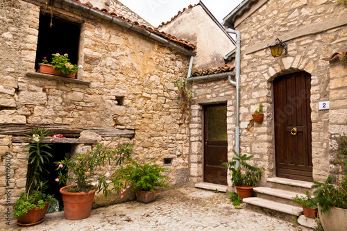 Fototapeta Naklejka Na Ścianę i Meble -  Castropignano,borgo,medievale, Molise