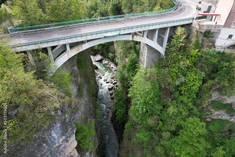 Fototapeta premium ponte diga canyon strada 