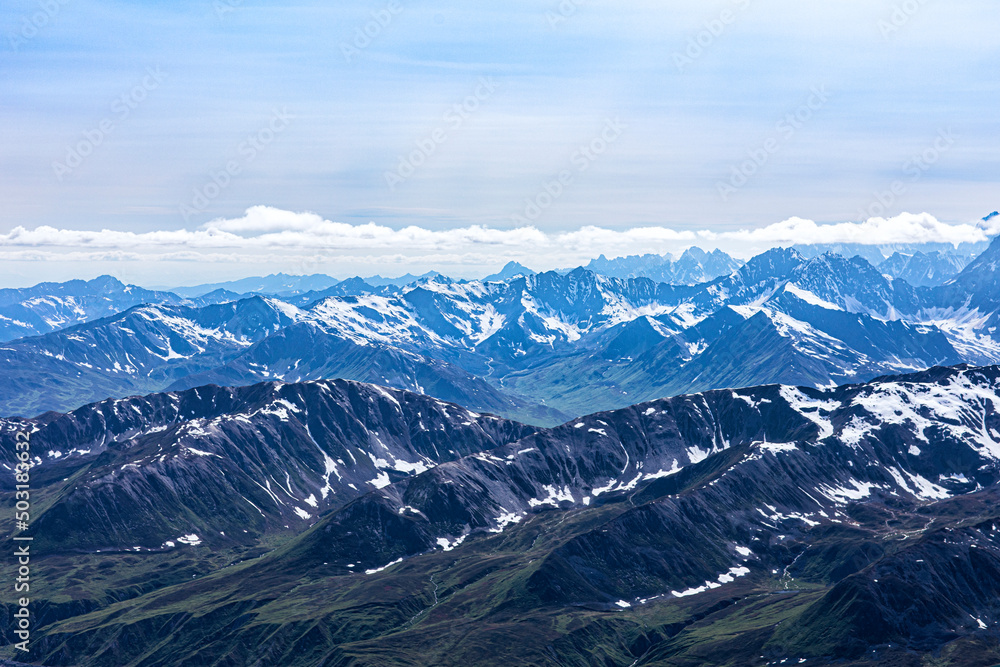 Obraz premium Grand Denali Flight seeing tour with Glacier Landing