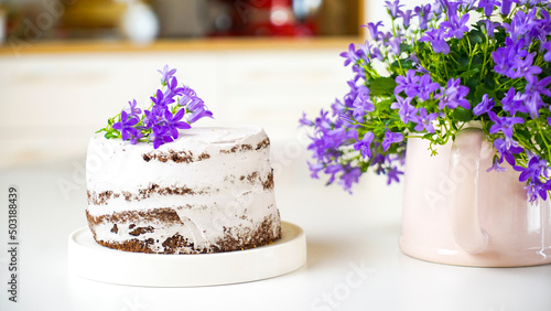 Naked cake, tort urodzinowy, aranżacja stołu