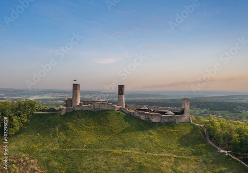 Obraz na płótnie Aerial drone view, scenic summer evening landscape of Chęciny Castle (Kielce County, Świętokrzyskie Voivodeship) in Poland w salonie