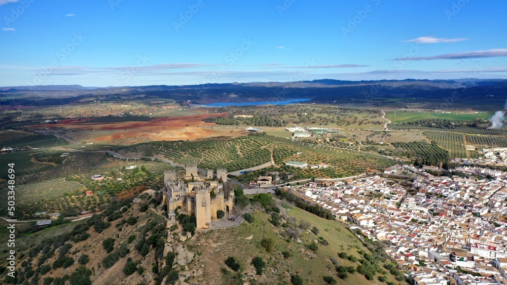 château d'Almodovar Del rio près de Cordoue le long du Guadalquivir	
