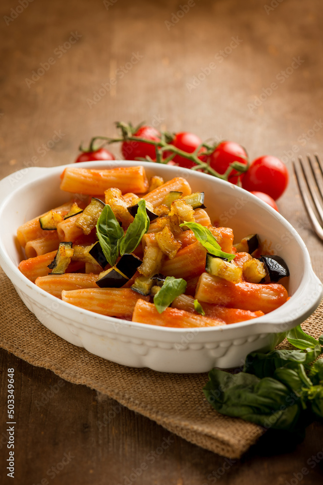 oven pasta with eggplants tomato and fresh basil oven pasta with eggplants tomato and fresh basil
