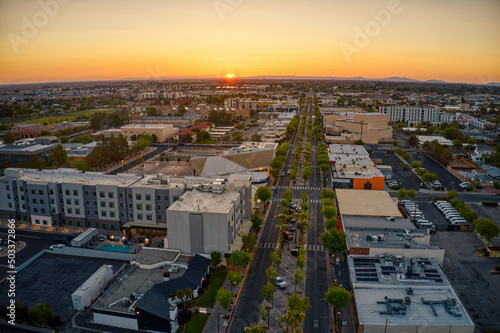 Fotografie, Tablou Aerial View of Lancaster, California at Sunrise