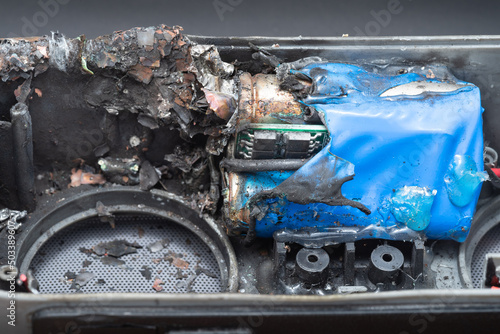 The explotion of 18650 Lithium-ion battery that installed in the mobile Bluetooth speaker