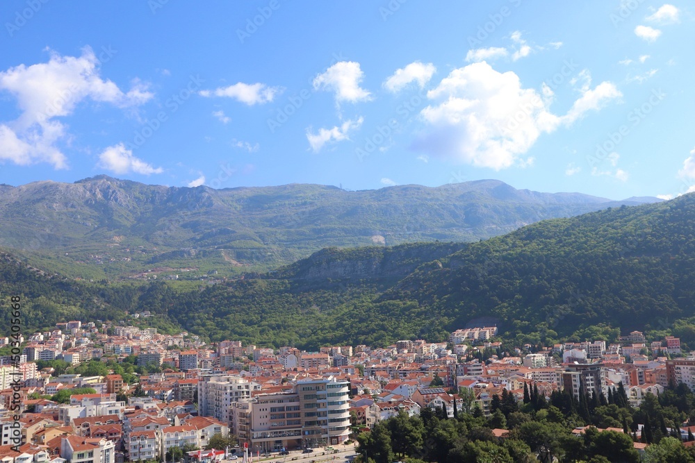 Górski krajobraz Budvy w Czarnogórze