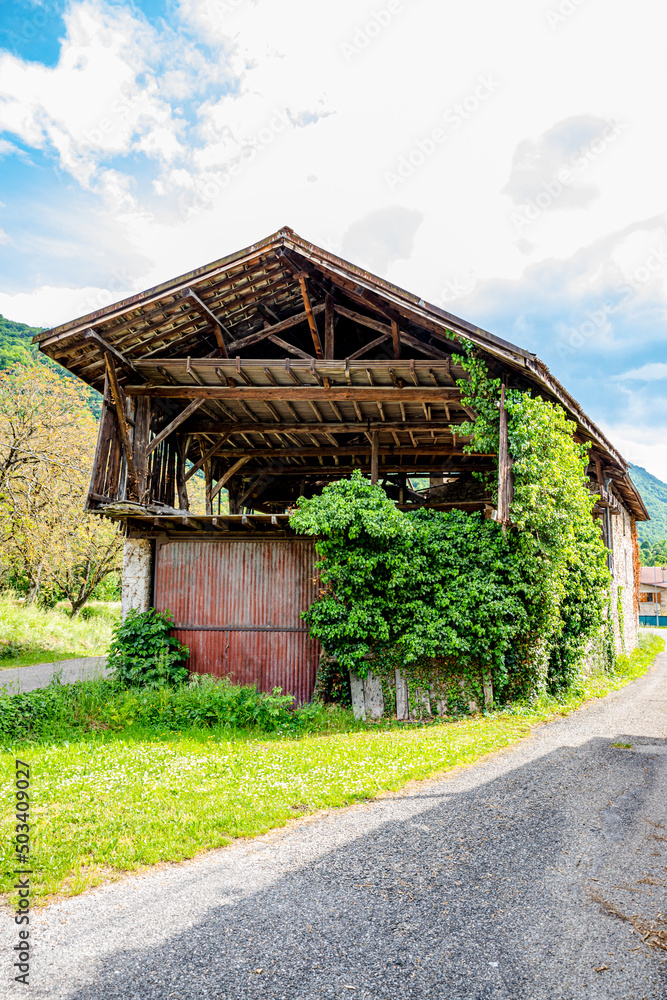 Dans les rues de Cognin-les-Gorges Dans les rues de Cognin-les-Gorges