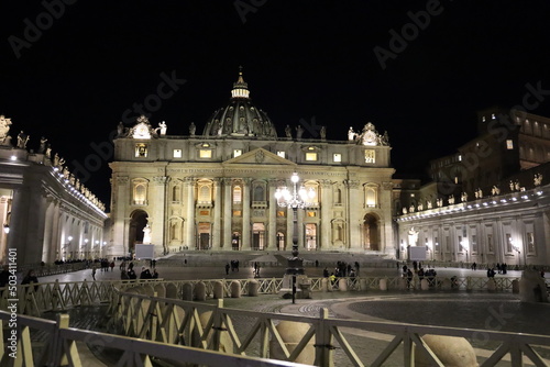Obraz na płótnie saint peter basilica city w salonie