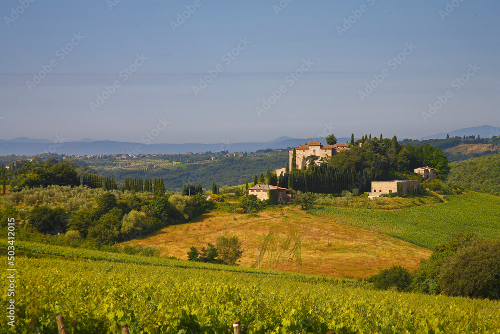 Obraz premium San Giusto Rentennano, tipico borgo del Chianti toscano