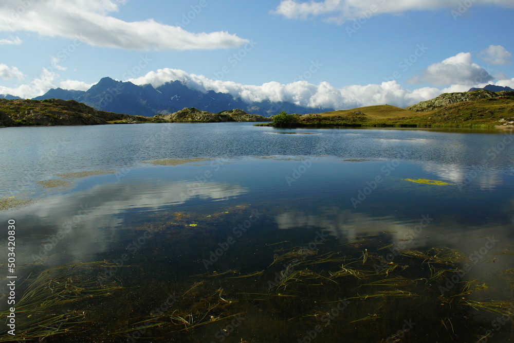 Fototapeta premium lac de montagne