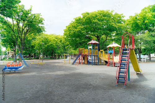 Wallpaper Mural 雨上がりの公園 Torontodigital.ca