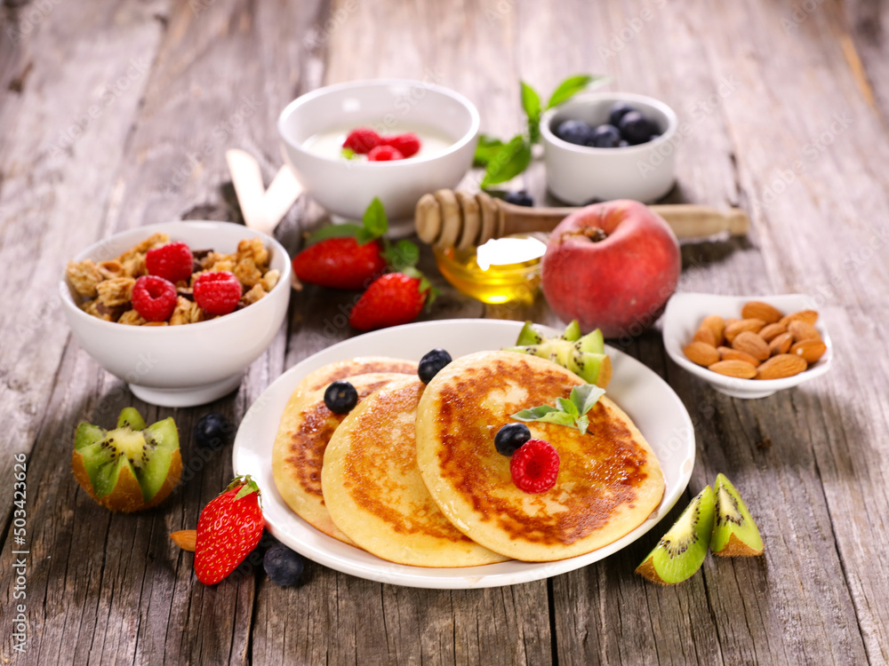 healthy breakfast with berry fruit healthy breakfast with berry fruit