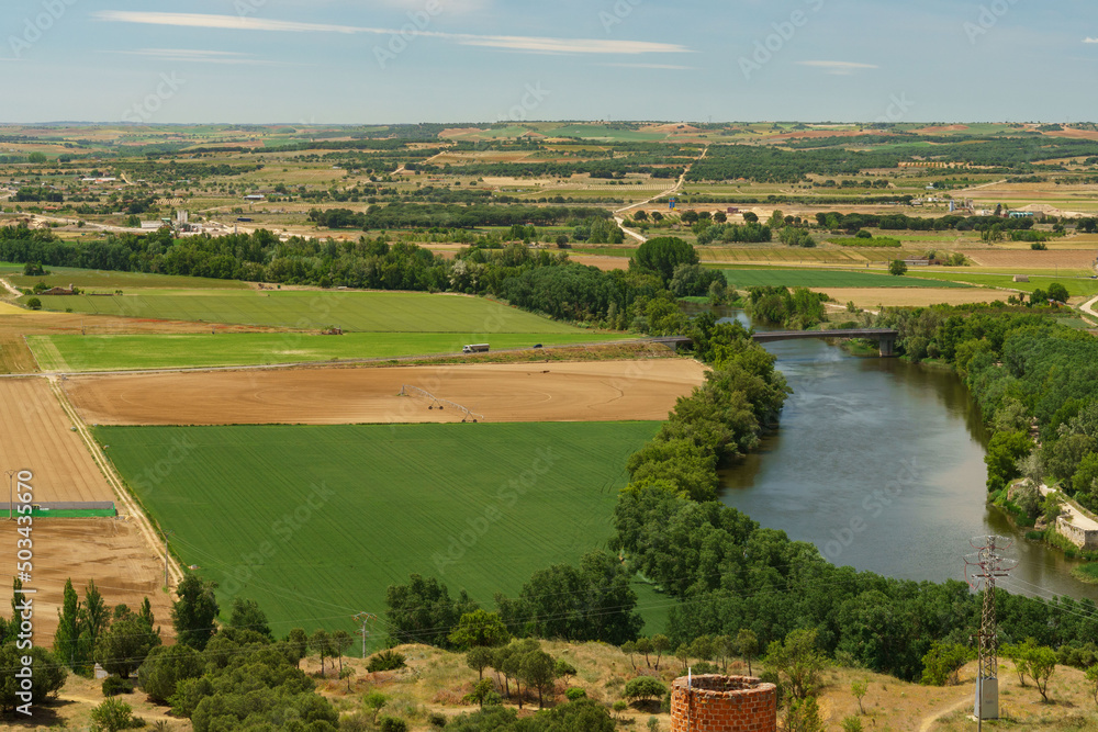 Duero river passing through Toro, Zamora, Castilla y León, Spain