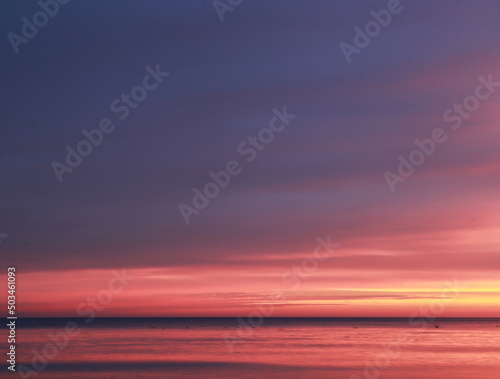 Wschód słońca nad morzem Bałtyckim