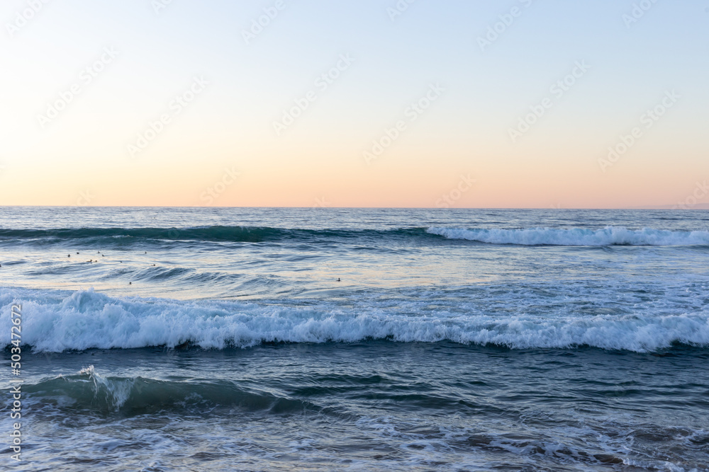 Fototapeta premium Sunset on the ocean with gentle colors