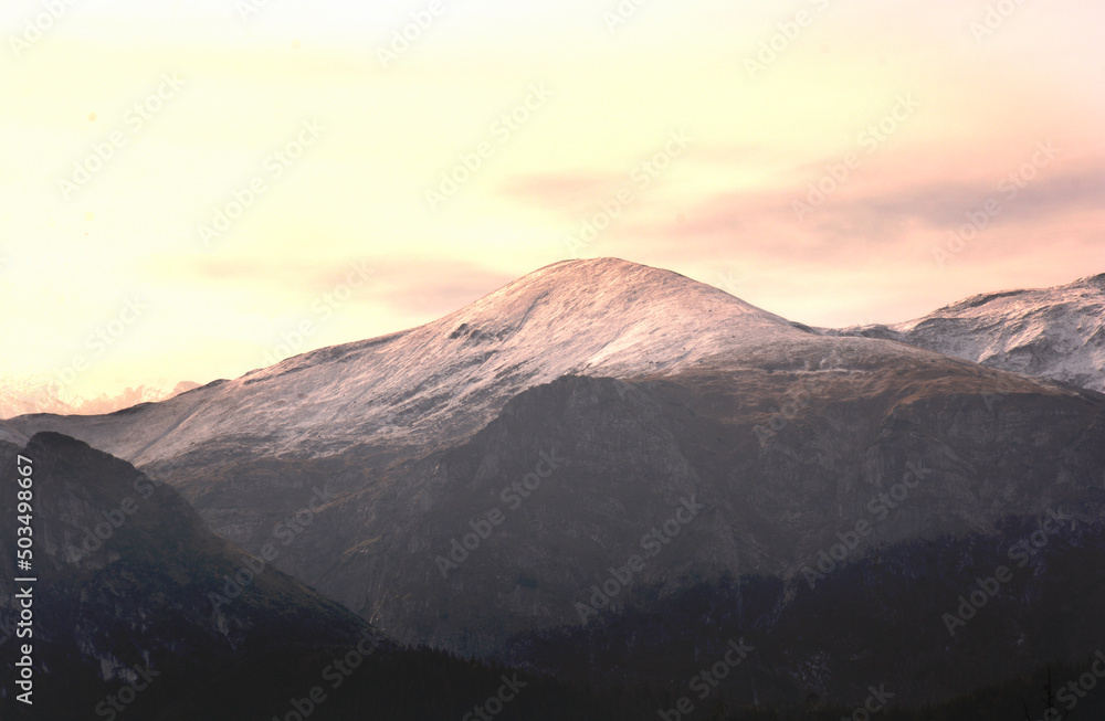 Fototapeta premium mount hood at sunrise