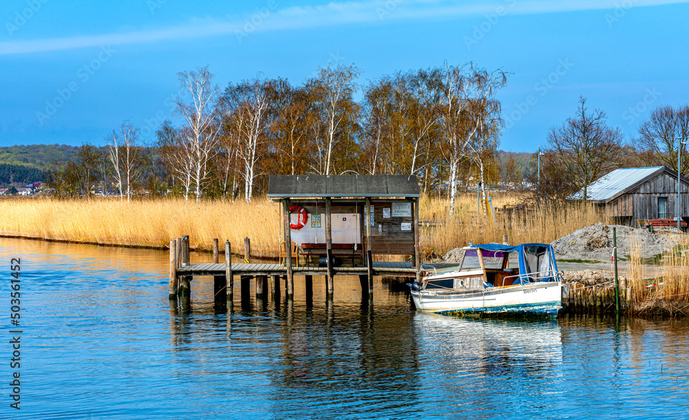 Fährhaus und Fähre am Verbindungskanal Baabe-Sellin-Moritzdorf, Insel Rügen