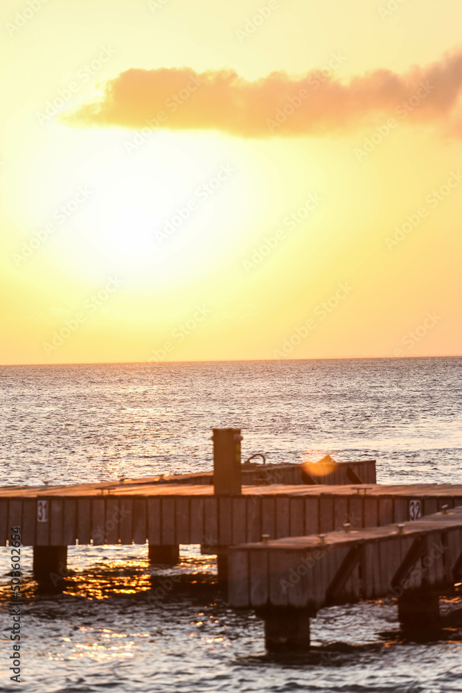 paisaje amanecer o atardecer en el mar Cozumel Cancun beach