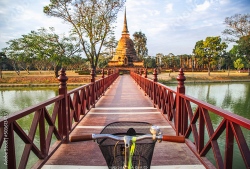 Obraz na płótnie Bicycle in Wat Sra Sri or Wat Sa Si in Sukhothai historical park in Thailand