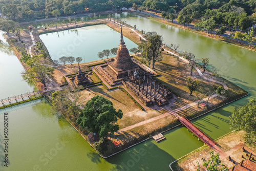 Obraz na płótnie Aerial view of Wat Sra Sri or Wat Sa Si in Sukhothai historical park in Thailand