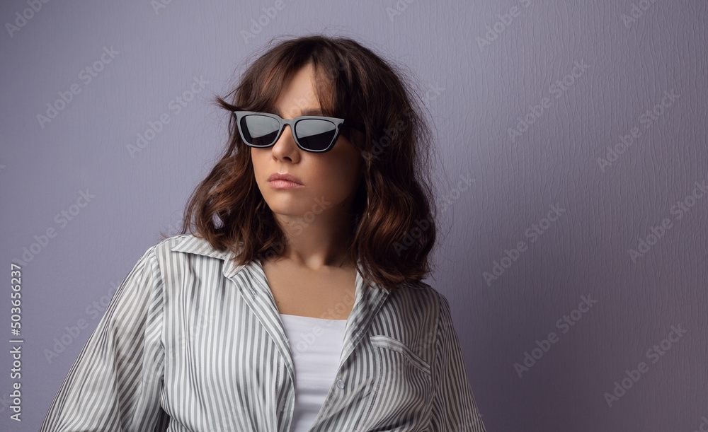 Beauty Fashion brunette model girl in sunglasses Beauty Fashion brunette model girl in sunglasses