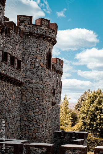 Obraz na plátně old medieval wartime castle, in sunny weather
