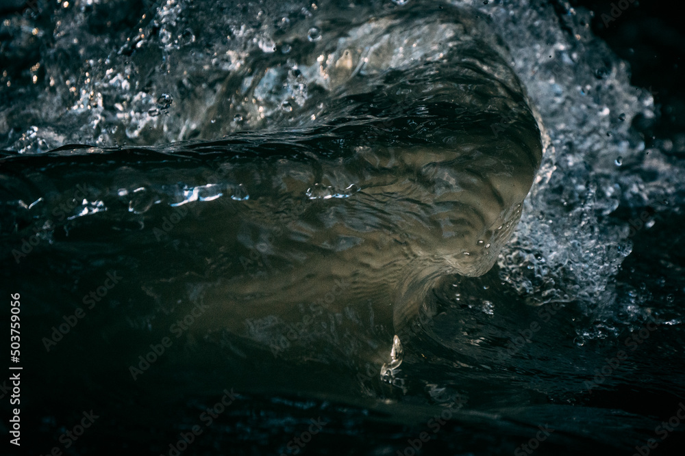 Obraz premium winter water splash of river