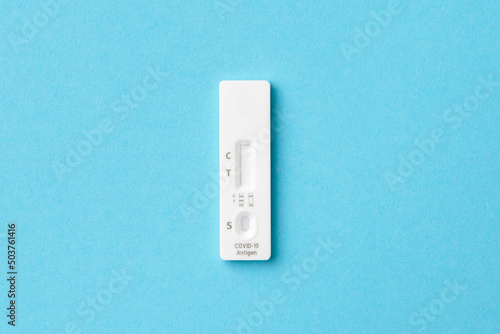 Test cartridge from the kit for self-testing for the antigen of the covid-19 virus.