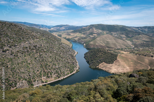 Entre montes e montanhas o rio Douro em Trás os Montes, Portugal photo