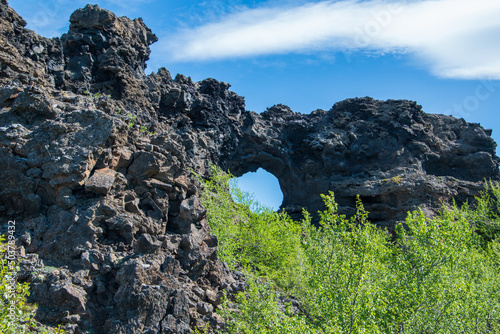 Bei Dimmuborgir im Norden von Island handelt es sich um ein Lavafeld und die Überreste eines Lavasees. Es befindet sich in einer vulkanisch aktiven Region auf dem Gebiet des Vulkansystems Krafla. photo