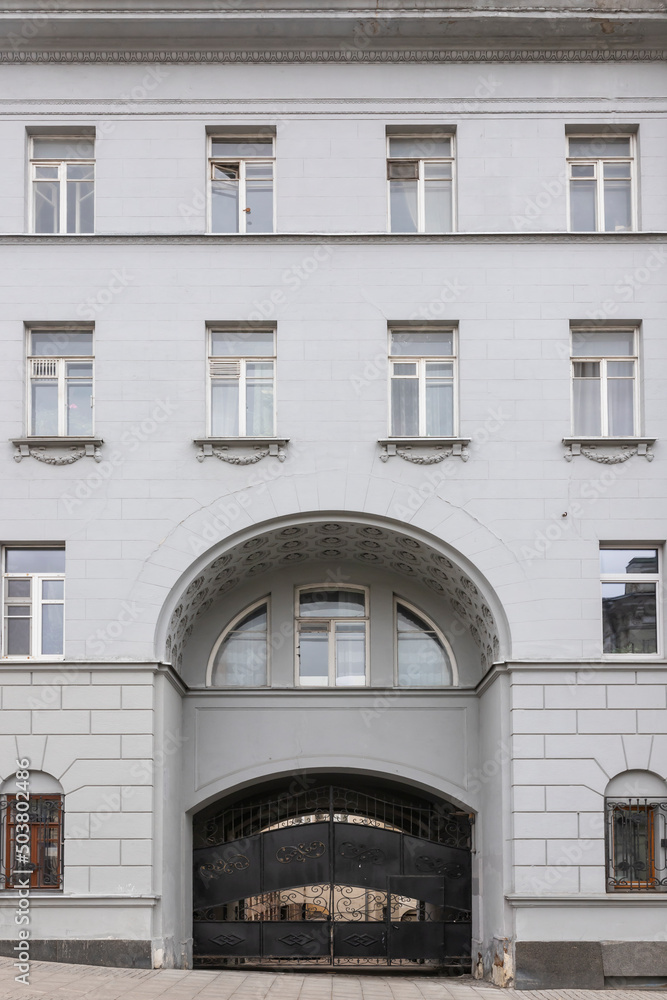 facade of an building with arch