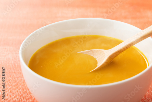新鮮素材のかぼちゃのポタージュスープ