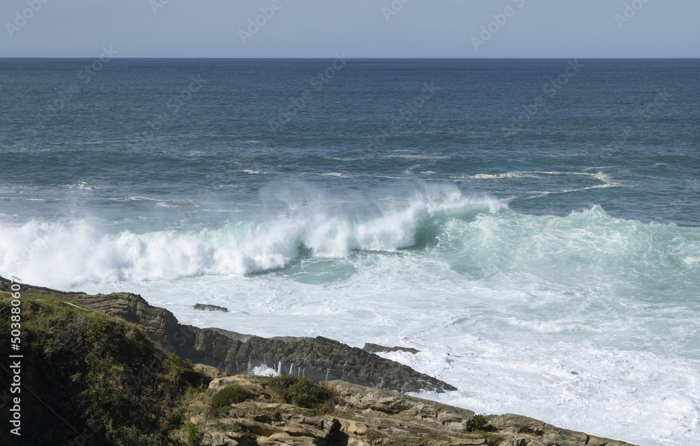 Fototapeta premium Vagues sur la côte Basques 