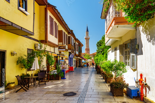 Fototapeta Naklejka Na Ścianę i Meble -  The Kesik Minare and an old street in Kaleici, Antalya