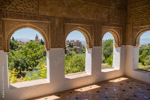 Alhambra de Granada complex photo