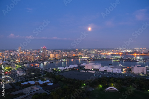 千葉市 千葉ポートタワーから見る千葉の街並みと工業地帯 夜景 © 健太 上田